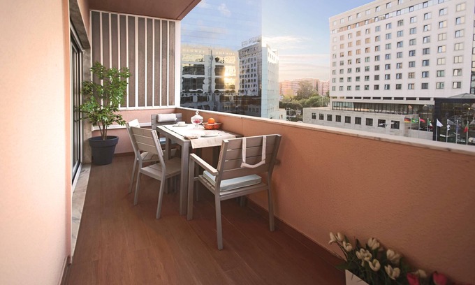 Falca Apartment | QUAD 2 with Balcony, Garage, A.C. (Cold or heat), 24/7 security