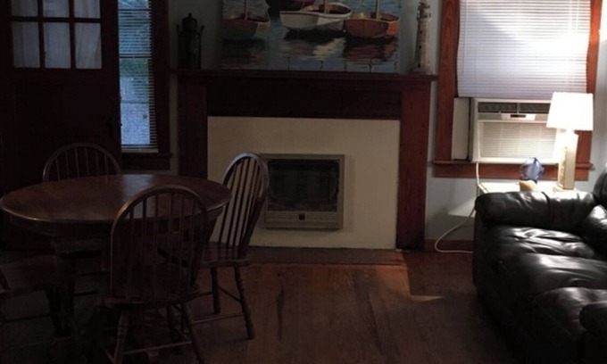 Saint Simons Island Cottage | Quaint cottage across the street from the beach.