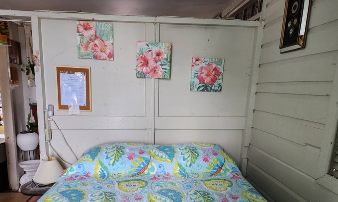 Bridgetown House | Quaint House...shared space