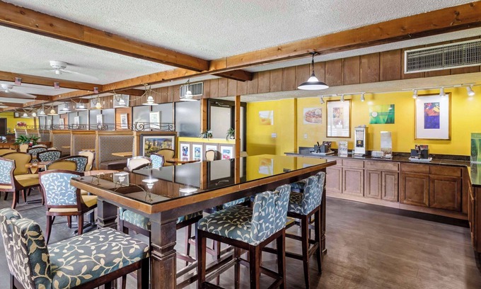 Alachua Hotel | Quality Inn Alachua - Gainesville Area