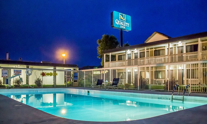 Cambridge Hotel | Quality Inn Cambridge