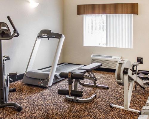 Manitowoc Hotel | Quality Inn Manitowoc