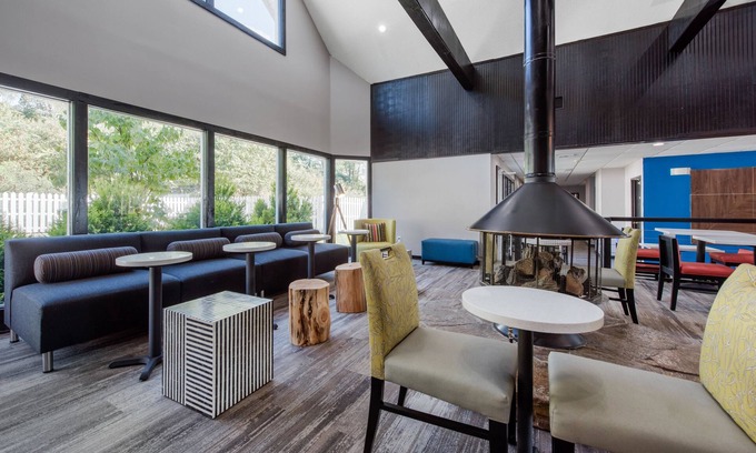 Morgantown Hotel | Quality Inn Morgantown