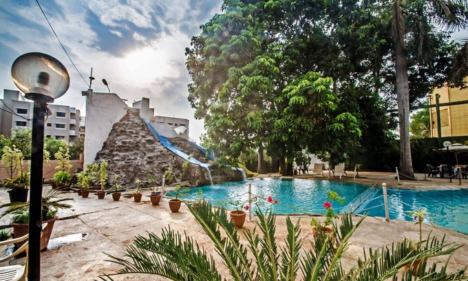 Nashik Road Hotel | Quality Inn Regency