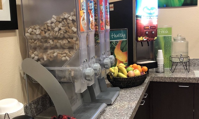 Minot Hotel | Quality Inn & Suites Minot North