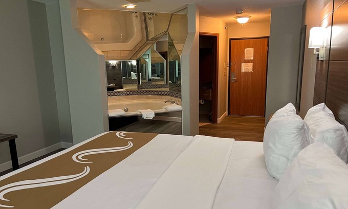 Red Wing Hotel | Quality Inn & Suites Red Wing