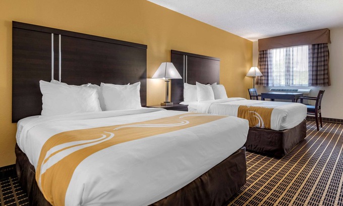 Warren Hotel | Quality Inn & Suites
