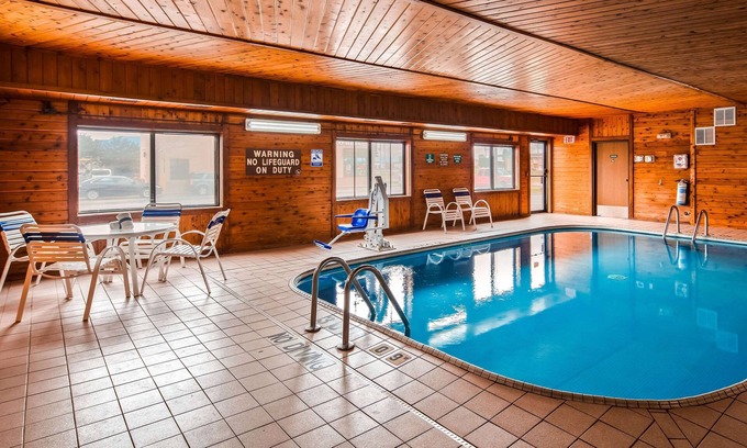 Tomah Hotel | Quality Inn Tomah