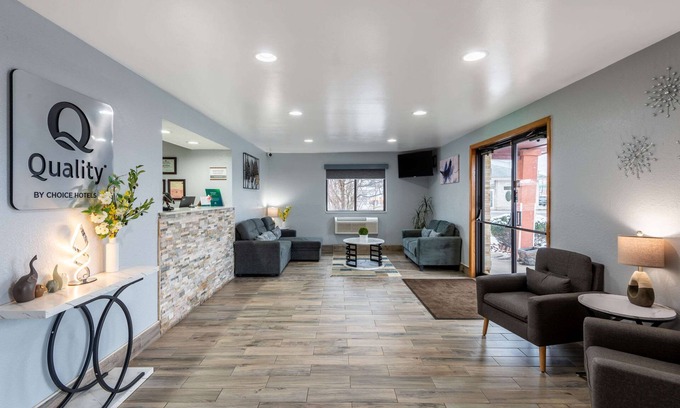 Oneida Hotel | Quality Inn