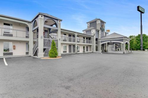 White House Hotel | Quality Inn White House