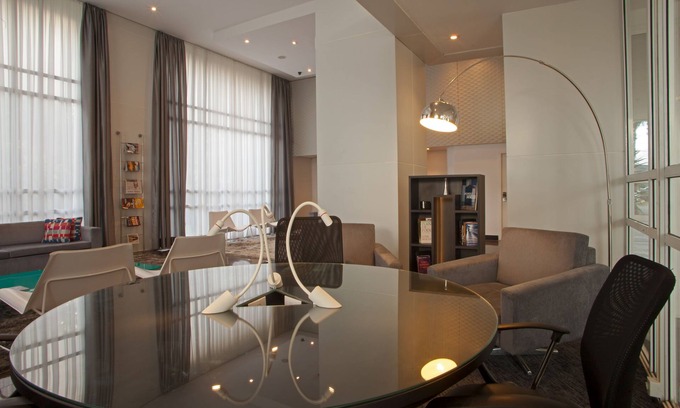 Alphaville Industrial Hotel | Quality Suites Alphaville