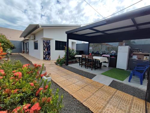 Campo Novo Do Parecis House | Quarto Califórnia