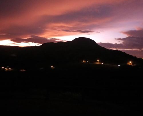 Sao Roque House | Quarto com vista para montanhas a 5 minutos da Estrada do Vinho