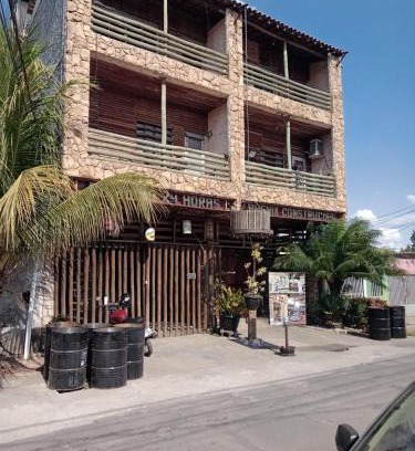 Jardim dos Ipes House | Quarto refrigerado com cama de casal