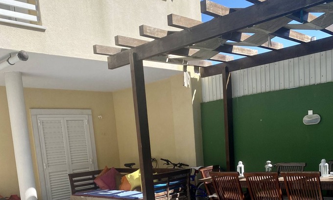 Linda-a-Pastora Bed & Breakfast | Quarto Twin com piscina