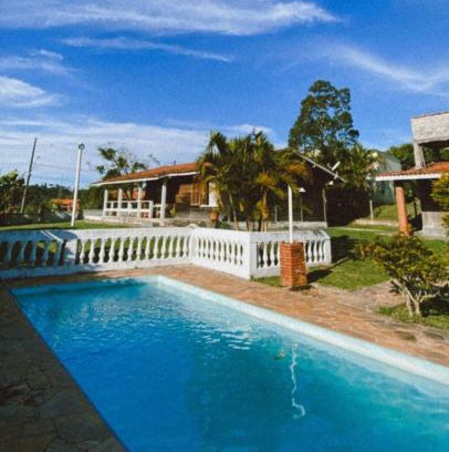 Sao Roque House | Quartos em Casa de Madeira no Alto da Serra - PetFriendly