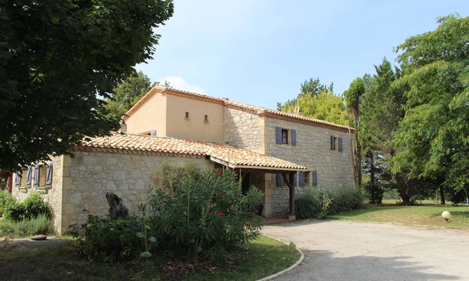 Castelsagrat Villa | Quercy property with private swimming pool and tennis court