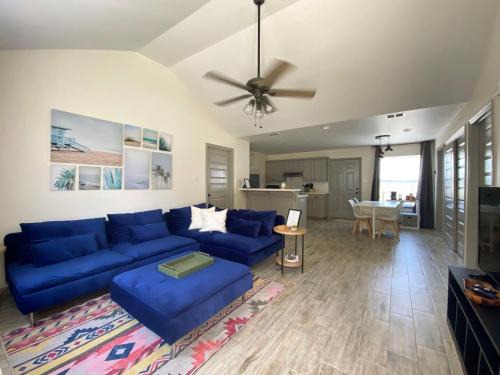 McAllen Apartment | Quiet 2BR 2BA, Laundry, Wi-Fi, Near Shops & Restos