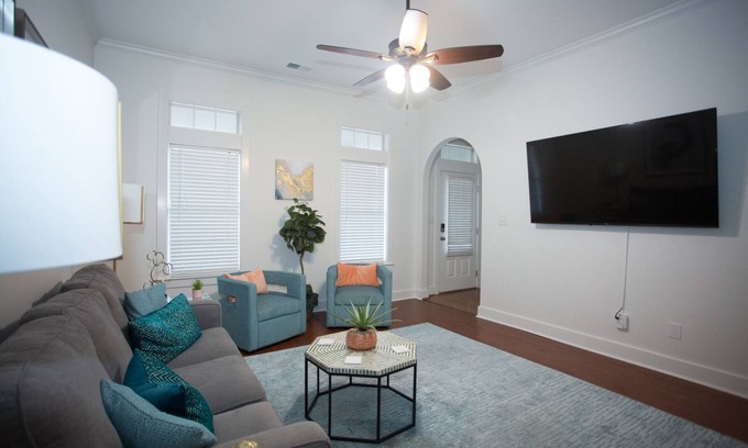 Bessemer House | Quiet 3/2 1-level home, Fast Internet, Pet Friendly