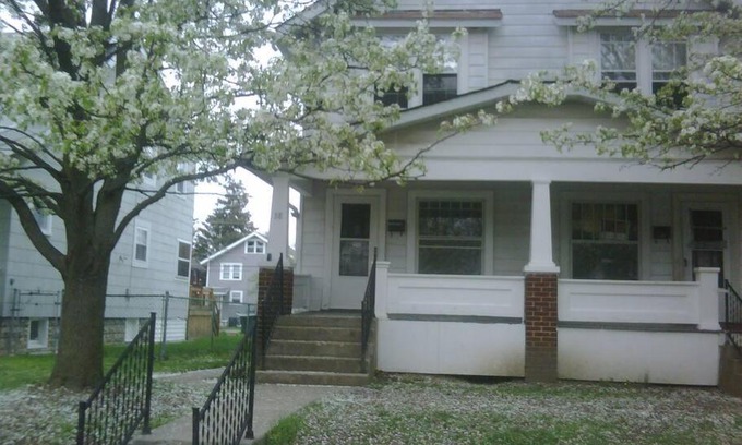 Hilltop Apartment | Quiet 3 bed with fenced yard