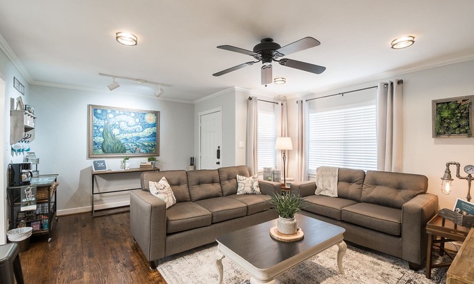 Forney House | Quiet and Charming 3 bedroom 1.5 bath in Forney,TX