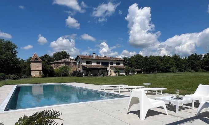 Coufouleux House | Quiet architect-designed house with swimming pool, spa&trampoline 5ha 30 min Toulouse and Albi