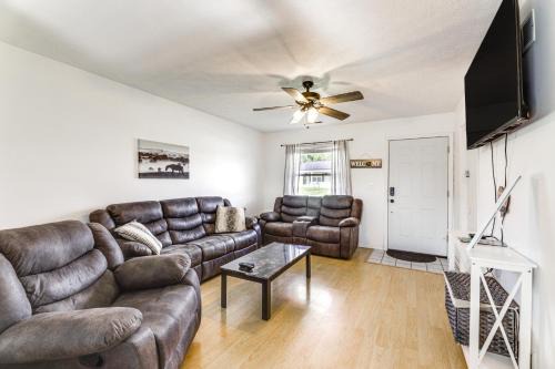 Dry Ridge House | Quiet Dry Ridge Home with Yard - Near Ark Encounter!