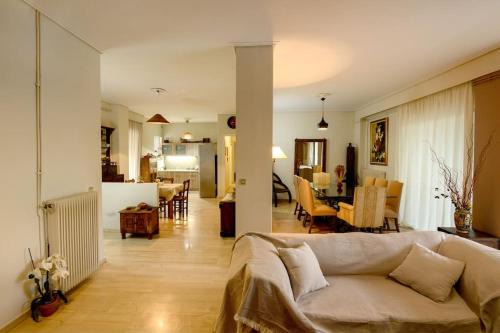Voula Apartment | Quiet Family apartment with Garden and Balconies