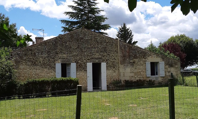 Retaud House | Quiet gite - 20 mn from Royan, 10mn from Saintes