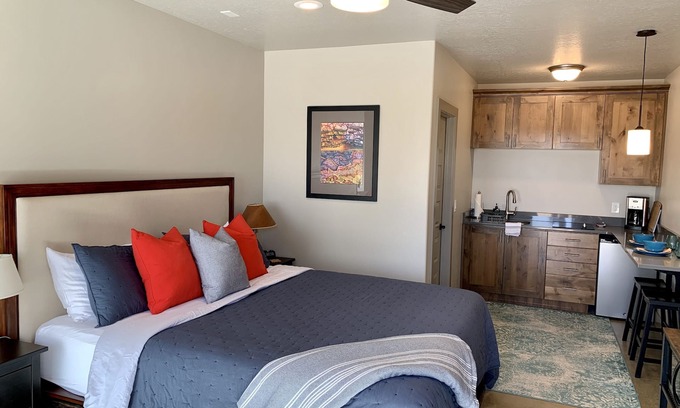 Kanab Apartment | Quiet location with a beautiful view!