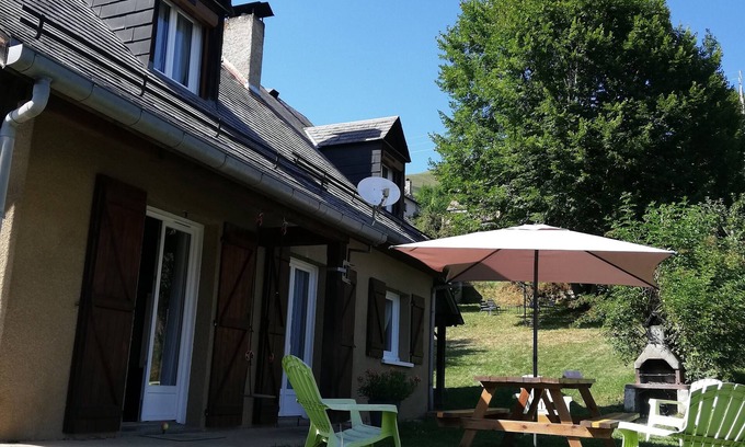 Poubeau Ski Chalet | Quiet mountain house with fireplace