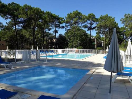 Maubuisson Apartment | Résidence Les Grands Pins - T2 avec piscine