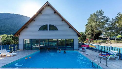Arreau Apartment | Résidence Les Trois Vallées - ARREAU