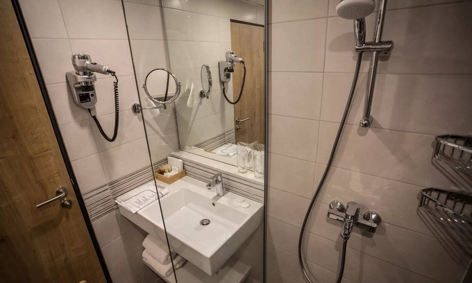 Borovets Villa | R 1348 Signature Room Slope View