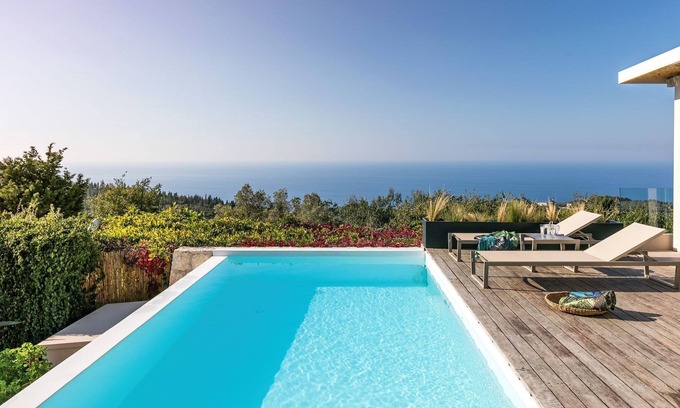 Kavallos Apartment | R 250 Luxury Suite With Private Pool Sea Views of the Ionian Breakfast Inc