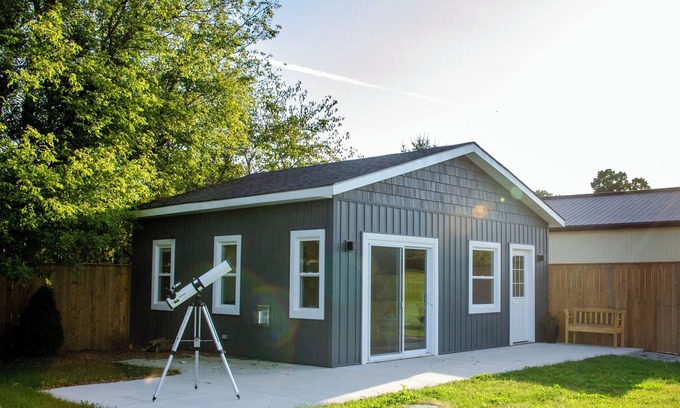 Tillsonburg House | R&R Retreat