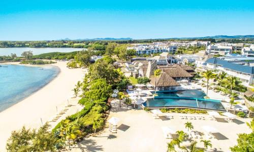 Roches Noires Resort | Radisson Blu Azuri Resort & Spa