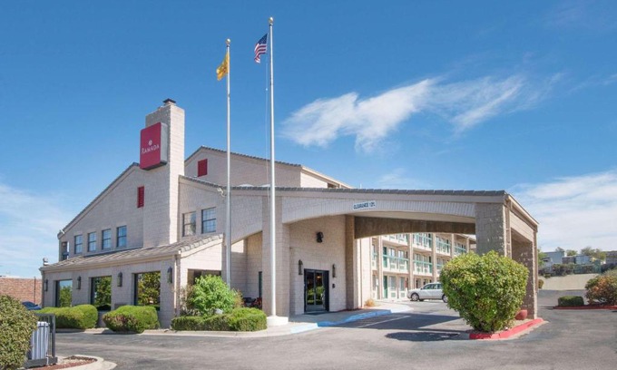 Albuquerque Hotel | Ramada by Wyndham Albuquerque Airport