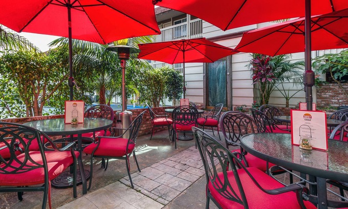 Downtown Hotel | Ramada by Wyndham Costa Mesa/Newport Beach