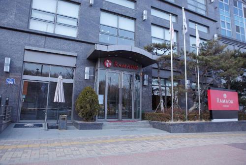 Dongtan Hotel | Ramada by Wyndham Dongtan