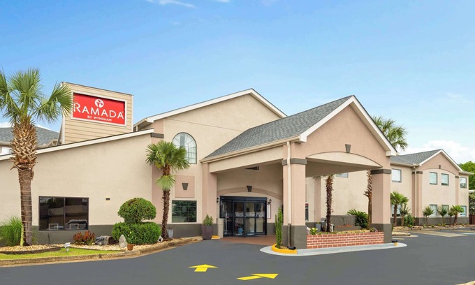 Locust Grove Hotel | Ramada by Wyndham Locust Grove