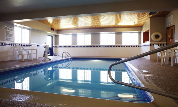 Spirit Lake Hotel | Ramada by Wyndham Spirit Lake/Okoboji
