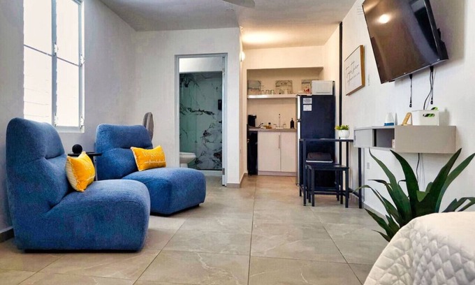 Maleza Baja Apartment | Ramey Base: 2 Mins-Airport/Beach/Golf/Restaurants