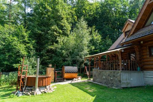 Snina Ski Chalet | Ranč pod Sninským kameňom