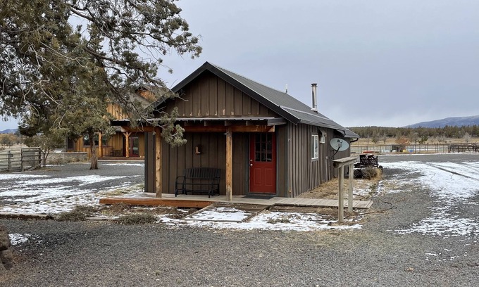 Powell Butte Cabin | Ranch Bunkhouse - beautiful views, working ranch experience!