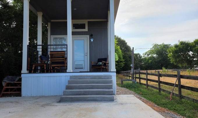 Tyler Cottage | Ranch CabinnModern Tiny home on beautiful Ranch!