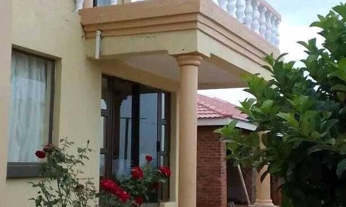 Hlotse House | Ranch Inn Guest House