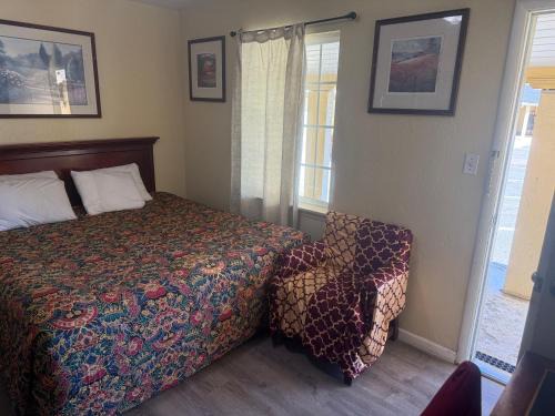 Laytonville Hotel | Ranch Valley Express Inn