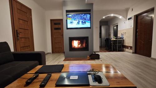Sanok House | Ranczo Bieszczady 2 - Domek z Sauną i Jacuzzi