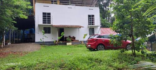 Irinjalakuda Apartment | Randukai Farm House